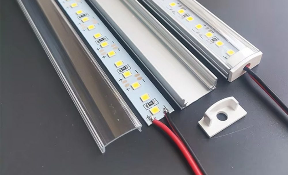 Cấu tạo đèn LED thanh nhôm