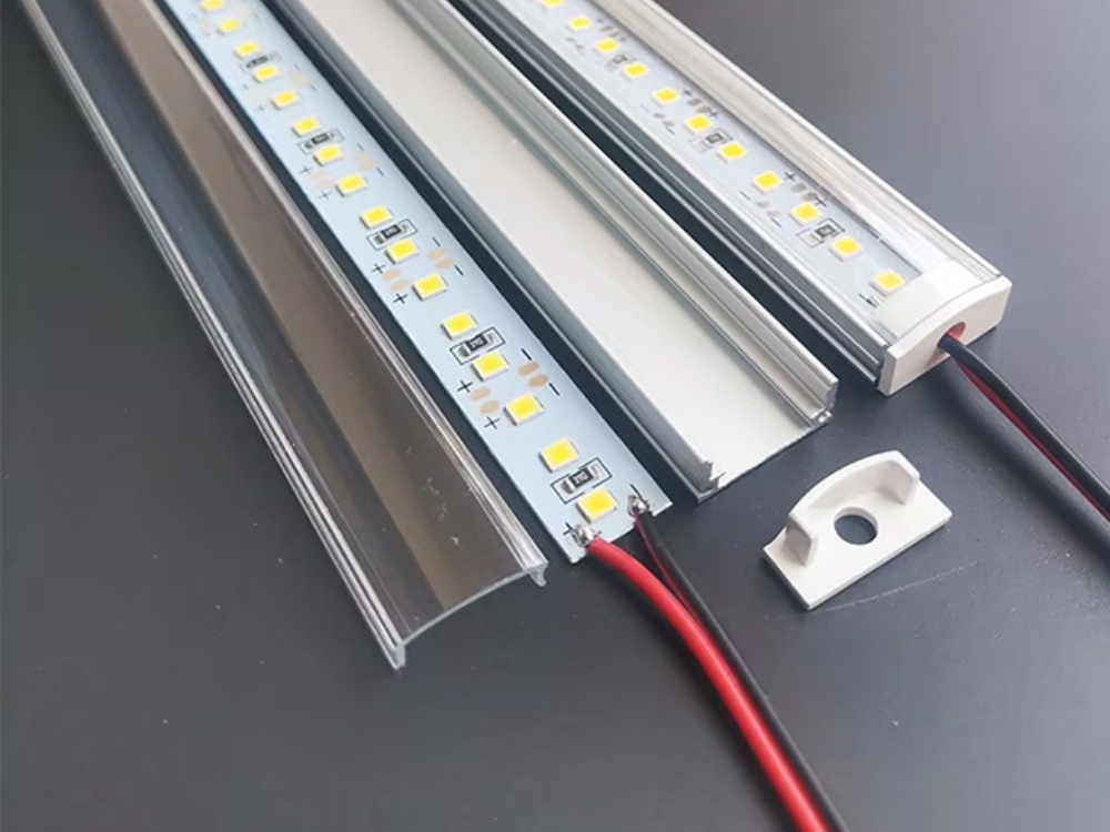 Cấu tạo đèn LED thanh nhôm