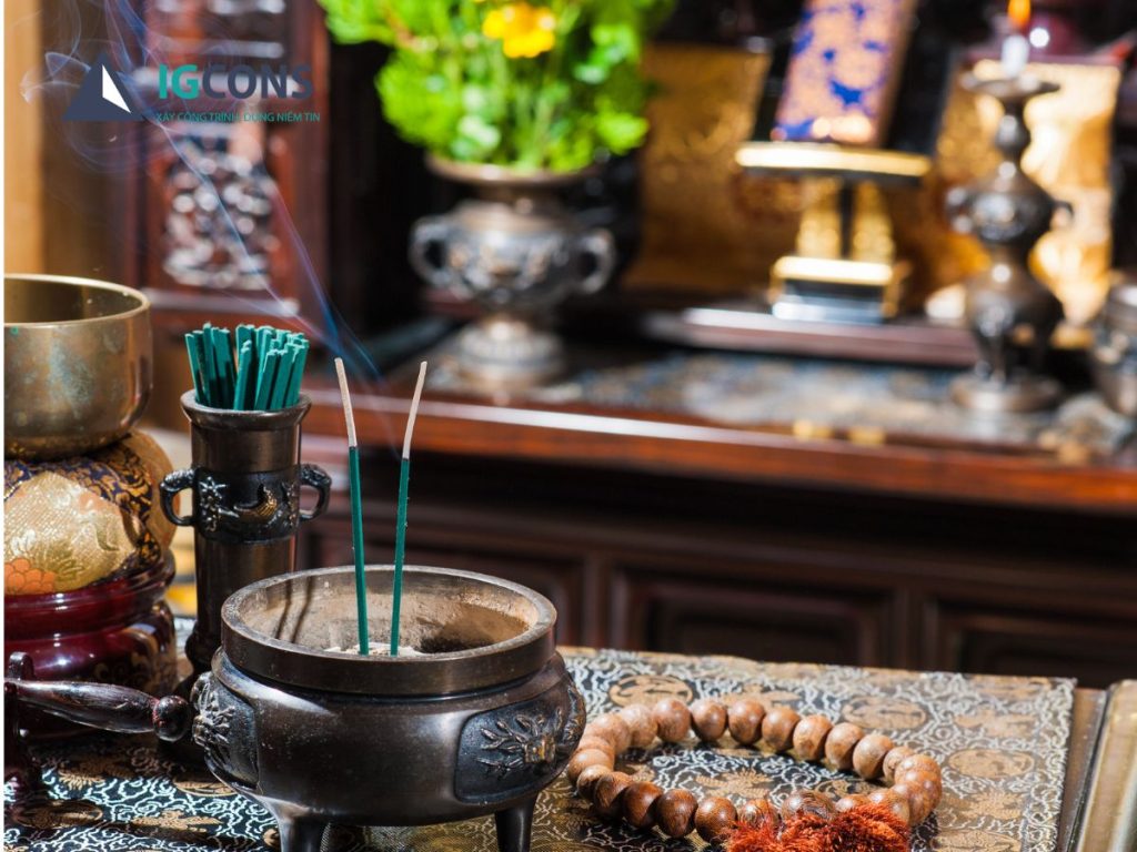 huong-ban-tho-va-huong-nha
